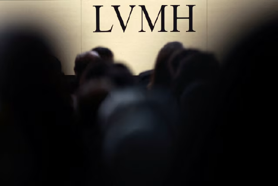路威酩轩（LVMH）销售疲软，给脆弱复苏的奢侈品行业蒙上阴影