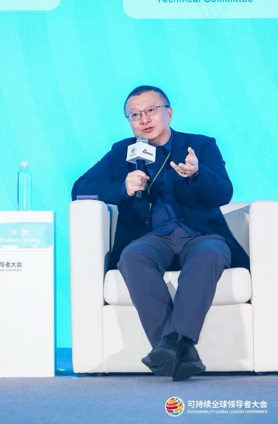 微博COO王巍：具身智能距离“iPhone时刻	”，还差真正的泛化能力